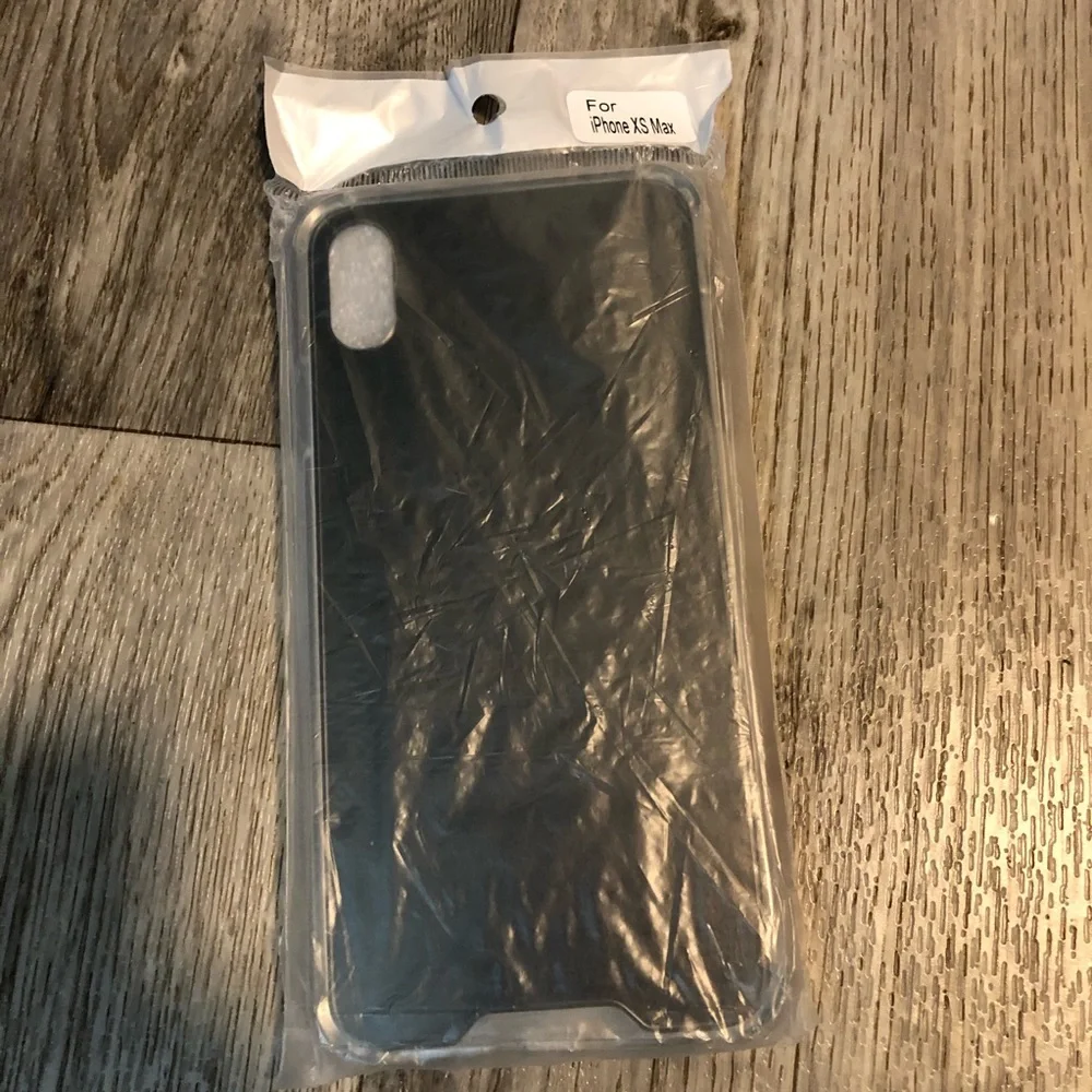 Mirrored Black iPhone XS Max Case NEW